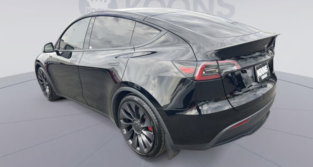 2024 Tesla Model Y performance